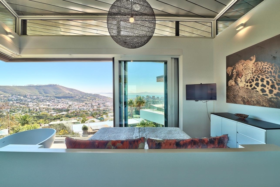 7 Bedroom Property for Sale in Higgovale Western Cape